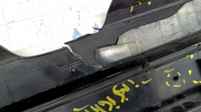 The radiator grille of the Honda Insight 19-22 is bare, black gloss, cracks, non-factory holes, broken fasteners, missing fragments of fasteners
