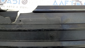 The radiator grille of the Honda Insight 19-22 is bare, black gloss, cracks, non-factory holes, broken fasteners, missing fragments of fasteners