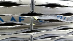 Lower grille of the front bumper Hyundai Sonata 11-15 hybrid, crack, broken fastener