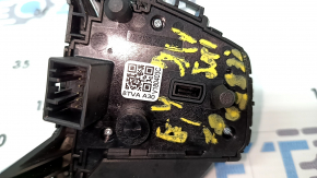 The steering wheel control buttons on the left Honda Insight 19-22 are worn out