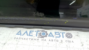 The front panoramic glass of the Audi Q8 19-21 is melted