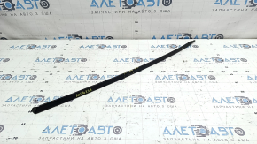 Right windshield molding for Audi Q8 19-26, in glue, melted