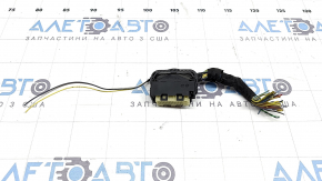 The chip for the ECU block of the BMW X3 F25 15-17 2.0T engine computer is large, light, 42 pins