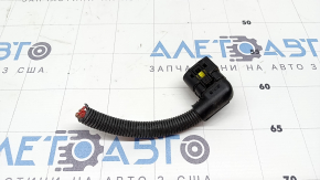 The chip for the ECU block of the BMW X3 F25 15-17 2.0T engine computer is small, yellow, 12 pins