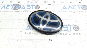 Emblem badge for the front bumper of Toyota Prius V 12-17 under the radar cruise, scratches, for polishing