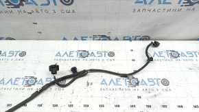Wiring for the front bumper of a Toyota Prius V 15-17 rest, without parking sensors, under DRLs and fog lights