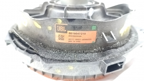 The rear right speaker of Toyota Prius V 16-17 JBL is crushed, the mount is broken