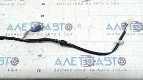 Wiring for the front right door of a Toyota Prius V 12-17 keyless