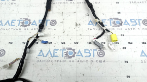 Wiring for the front right door of a Toyota Prius V 12-17 keyless