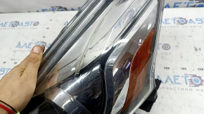 Front left headlight Toyota Prius V 15-17 rest LED, for polishing