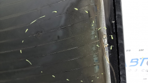 The rear window of the Audi Q8 19-26 trunk door is tinted, covered in soot, there are scratches on the glass, the heating pins are broken, the heating threads are melted