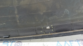 The rear window of the Audi Q8 19-26 trunk door is tinted, covered in soot, there are scratches on the glass, the heating pins are broken, the heating threads are melted