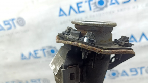 The fuel filler neck of the Hyundai Sonata 13-15 hybrid is bent
