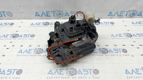 Air suspension compressor for Audi Q8 19-26 with bracket