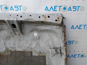 The trunk trough of Honda CRV 17-22 is drilled out