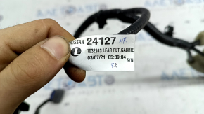 Wiring for the rear left door of a Nissan Murano z52 15-24