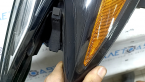 Right front headlight assembly Nissan Murano z52 19-21 rest LED, scratch, broken mount, yellow LED