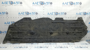 The right underbody protection of Honda Insight 19-22 is scuffed, worn, non-factory holes
