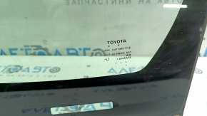 Toyota Prius V 12-17 windshield under camera, chip, air along the edge