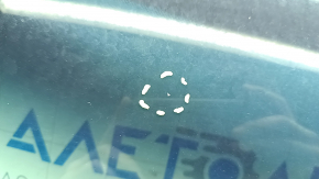 Hyundai Sonata 11-15 hybrid windshield chips