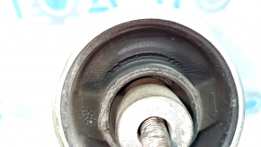 The lower front right rear arm of the Audi Q8 19-26 has a torn silent block