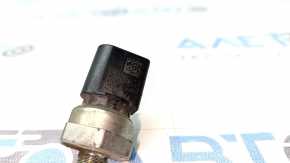 Fuel pressure sensor Audi Q8 19-26 MHEV on the fuel line