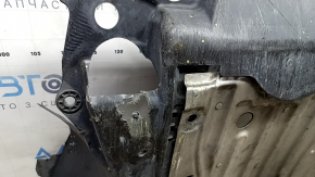 The engine protection of the Honda Insight 19-22 is torn, cracked, dented, no fragments