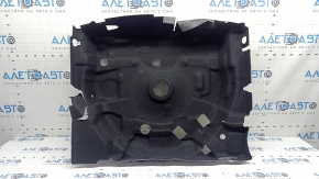 The trunk trough flooring of the Audi A6 C8 19-25 is worn and torn