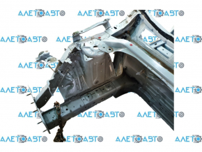 Front right quarter of Ford Mustang Mach-E 21-26 white A3, on the body, dented