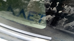 Rear right solid glass window Tesla Model Y 20-25 without molding, torn seal