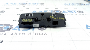 Audi A6 C8 19-25 rear climate control scratches