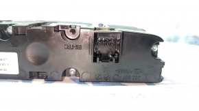 Audi A6 C8 19-25 rear climate control scratches