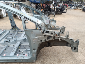 Front right quarter panel of Toyota Prius V 12-17 on the body, green