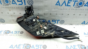 Left outer wing light for Toyota Rav4 19-25 with side diode
