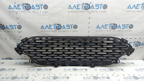 Radiator grille Ford Escape MK4 20-22 mesh black gloss, chrome frame, missing chrome fragment, cracked mount, broken mount