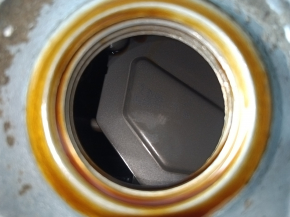 Engine 2ZR-FXE Toyota Prius V 16-17 135k, started, corrosion in the cylinder
