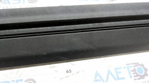 Left threshold Ford Escape MK4 20-26 structure, without seal, broken fragment, worn