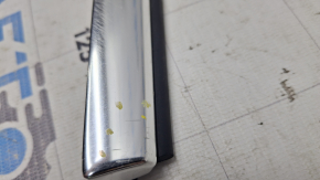 Molding door-glass central rear right Audi Q5 8R 09-17 chrome, scratches