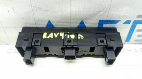 Seat belt indicator Toyota Rav4 19-23 without heated seats, scratches