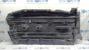 The left underbody protection of Nissan Murano z52 15-24 is dented and torn
