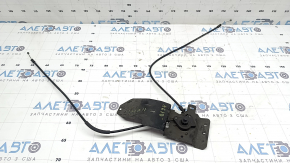 The bracket for the hood release handle of the Audi A6 C8 19-20 with cables, the cable mount is broken