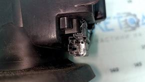 The fuel filler flap housing of a Ford Fusion mk5 13-20 is locked and the seal is torn
