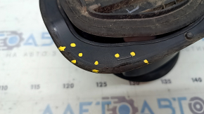 The fuel filler flap housing of a Ford Fusion mk5 13-20 is locked and the seal is torn