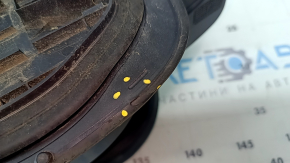 The fuel filler flap housing of a Ford Fusion mk5 13-20 is locked and the seal is torn