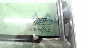 Triangle door glass with glass seal, rear right Jeep Grand Cherokee WL 22-24, tinted with molding, chrome, dent on molding