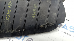 The lower control arm lining under the rear left spring of the Audi A6 C8 19-25 is worn out