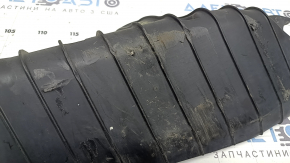 The lower control arm lining under the rear right spring of the Audi A6 C8 19-25 is worn out