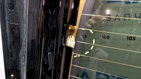The trunk door is bare with glass, Jeep Grand Cherokee WL 22-26 tinted, black PXJ, the heating pin is broken