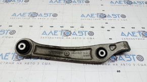 The lower front right control arm of the Audi A6 C8 19-25 is torn