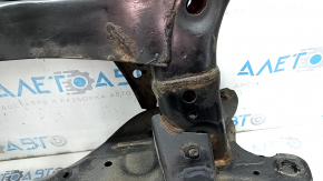 The rear subframe of the Mazda CX-5 17-25 is rusty, there are microcracks in the transmission